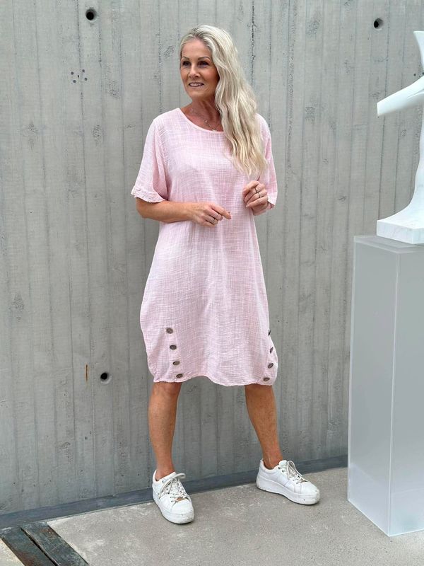 Linda Kjole Knapp Rosa