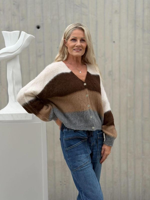 Lisa Cardigan Brun
