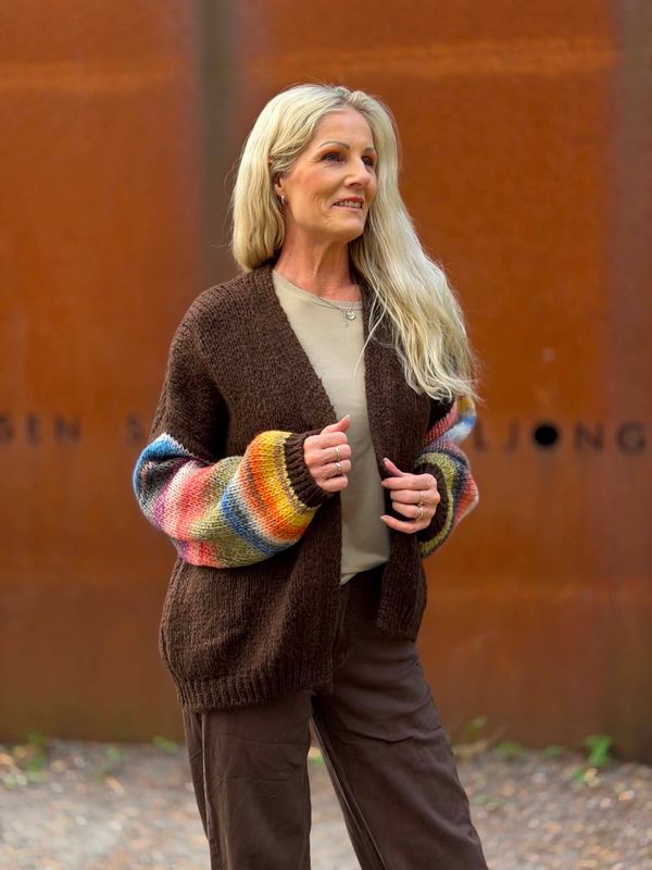 Pia Cardigan Brun