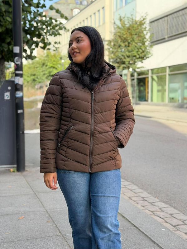 Ytterjakke #2596 Brun