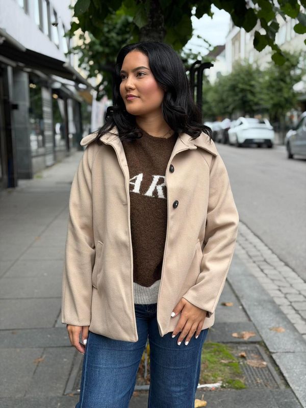 Lucilla Jakke Kort Beige