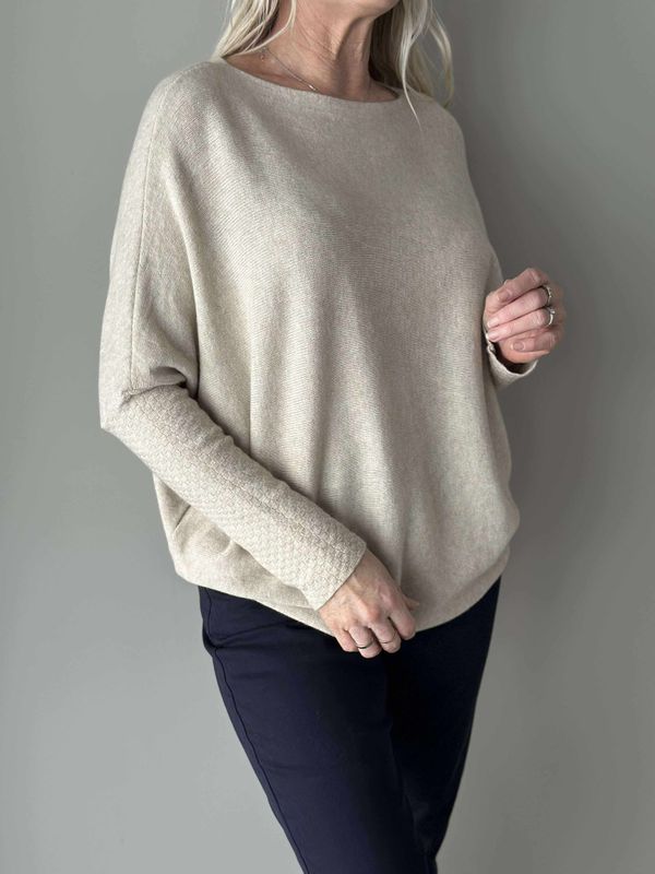 Marielle Genser Beige