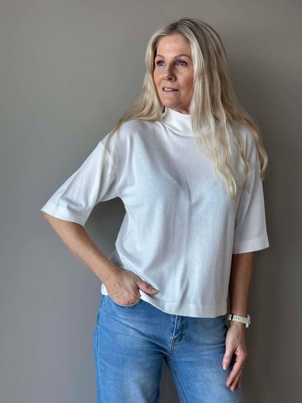 Ema Genser Off White