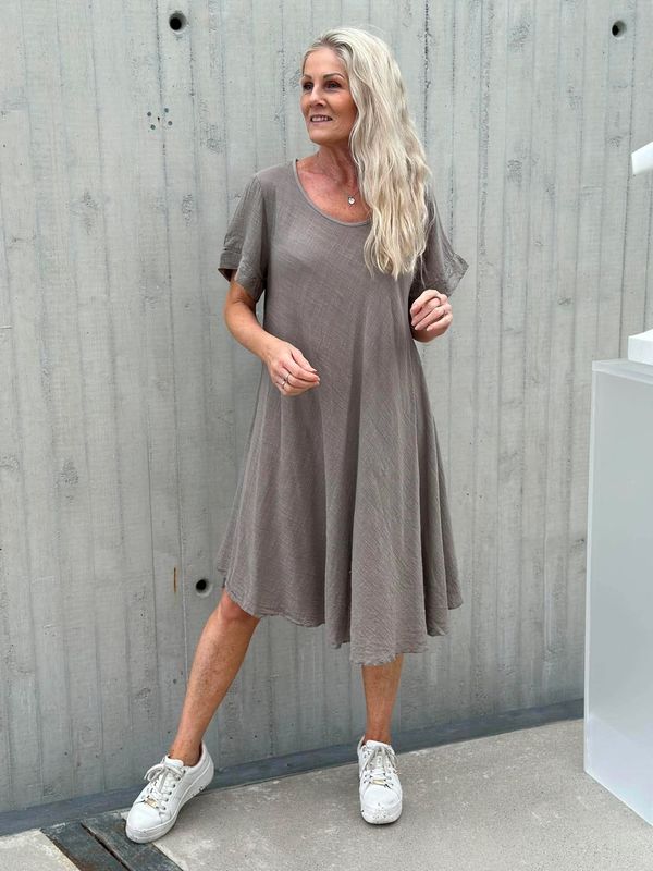 Linda Kjole Plain Fango