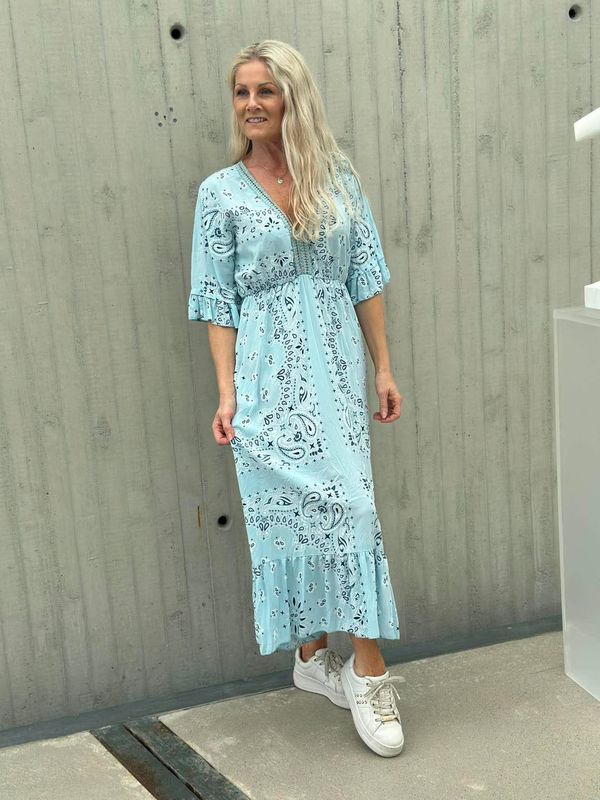 Oda Kjole Lang Blå
